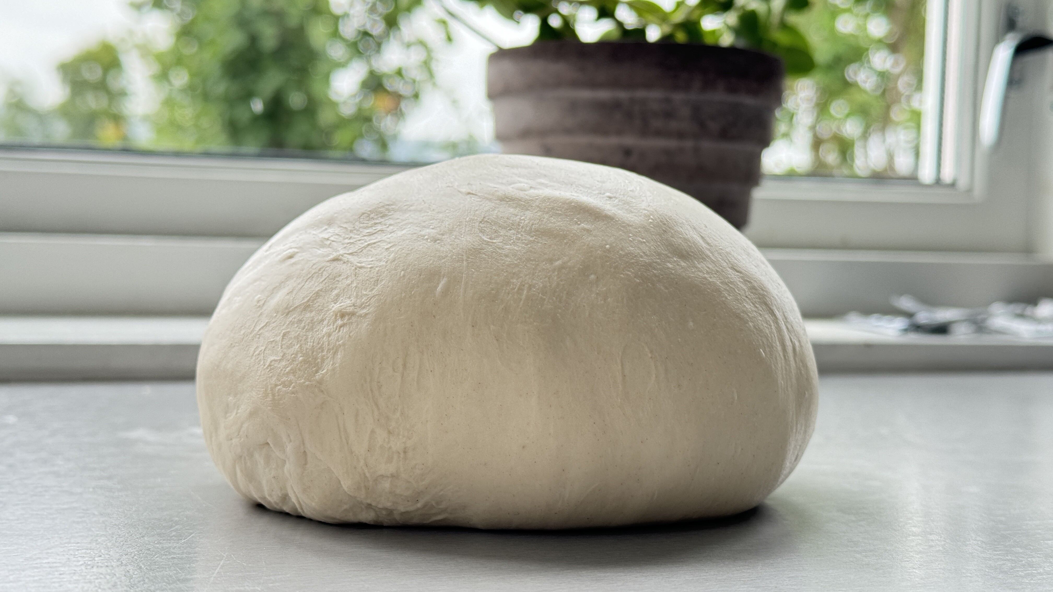 Deig etter hvile og strekk-og-brett, med glatt og jevn overflate